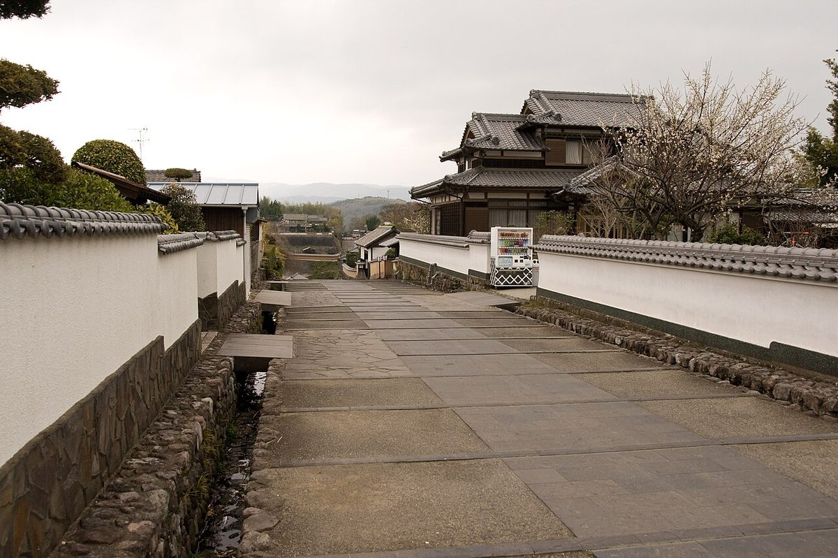 Panoramic view of Kitsuki castle town from one of the samurai hills