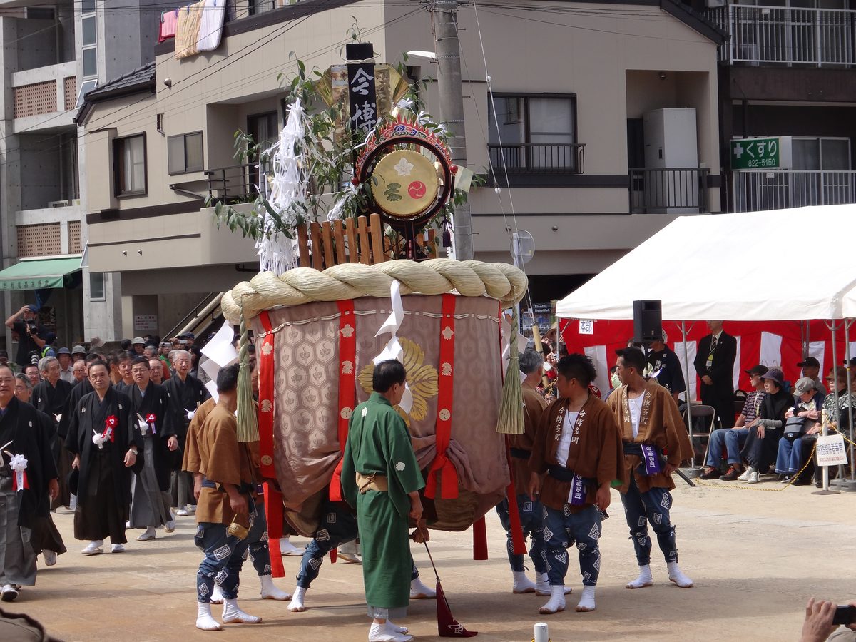 Crowds watching Kunchi festival performances at Suwa Shrine Nagasaki