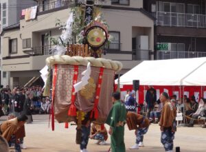 Dragon dance performance at the Nagasaki Kunchi festival
