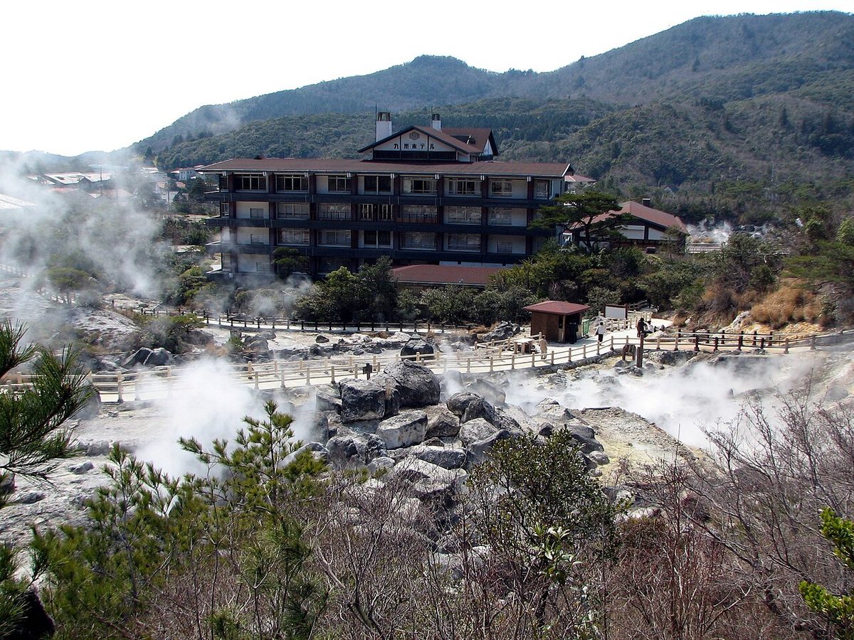 Close-up of bubbling hot spring water at Unzen Jigoku